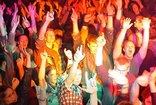 Hier gehts ab! Beste Stimmung auf den Wiesn Partys